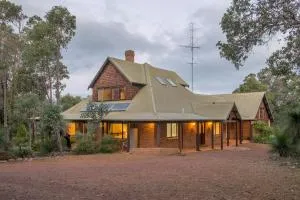 A Hidden Bush Delight - Dunsborough