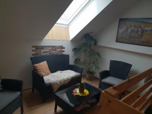 Farm Stay NH Stables