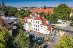 Hostel "Night oclock" - restauracja, parking i darmowa siłownia