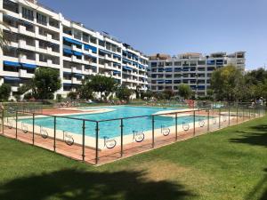 Banus Center Parking&Pool