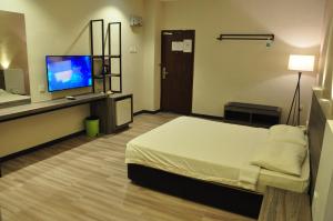 Frazel Inn Parit Buntar 2021 Updated Prices Deals
