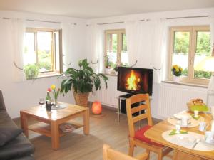 Two-Bedroom Apartment room in Ferienwohnung Wagner