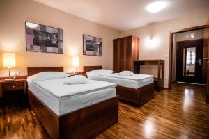 Hotel Dvor Jezersek Brnik