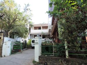 Hotel Mango Garden image 1