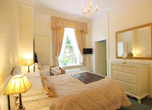 Superior Double Room - Ground Floor room in The Daylesford