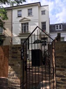 Fabulous spacious flat in the heart of Brixton