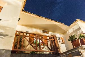 Niriides Studios Ikaria Greece