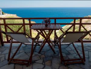 Niriides Studios Ikaria Greece
