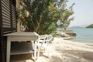 Studio with Terrace and Sea View room in Studio Duboka 8813a