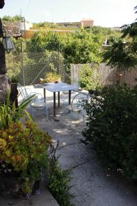 Casa Basilisa Capote