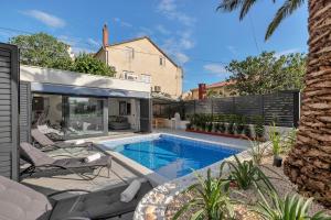 Lulani Makarska pool apartment