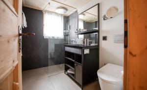 Matterhorn Double Room room in Tradition Julen Hotel