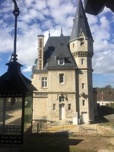 Appartements Napoleon Chateau Luxuryapartment for 18 guests with Pool near Paris! : photos des chambres