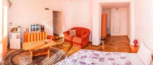 Central GuestHouse Five Corners