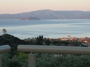 The Free Bird - Private Villa Halkidiki Greece