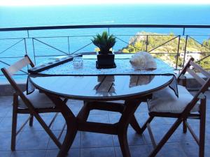 Sea and Sky Infinity Blue Apartment Lakonia Greece