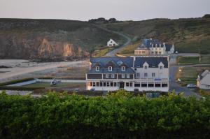 Hotels Hotel de la Baie des Trepasses : photos des chambres