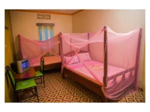 Merona Hotel - Njeru