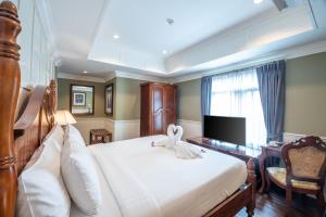 The Orchid House 153