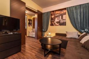 Palace of Culture 2-Bedroom Retreat on Skobelev blvd