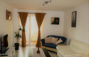 Casa Peterfi - Apartment with 3 Bedrooms and Spacious Living Room