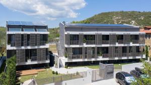 Eco Green Residences & Suites
