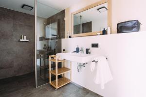Two-Bedroom Apartment room in Haus am Schihang
