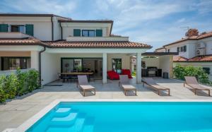 Villa Savudria Lighthouse 