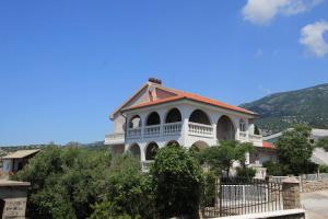 Villa Mihaela - Apartment Ana