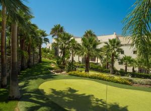 Amazing Two Bedroom Apartment in Los Flamingos, Marbella