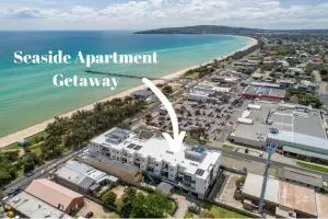 Seaside Apartment Getaway - Rosebud