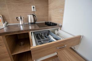 Tiffany Boutique Suits - Pomorie