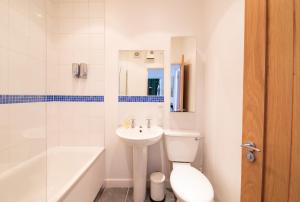 Thrive Apartments - Clapham Junction - image 1