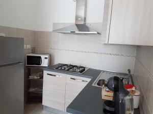 CAV Diamond by People