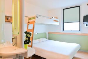 Hotels ibis budget Nimes Centre Gare : photos des chambres