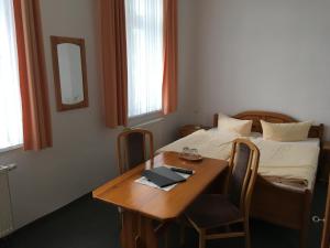Double Room with Lake View room in Stadtsee-Pension Templin