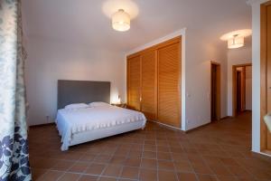 Acolhedora Vivenda Geminada Praia Del Rey