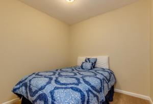 One Bedroom Suite  room in Sandstone Point Hotel