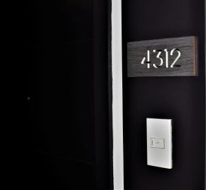 ACQUA Private Residences 1BR Condo in the heart of downtown Makati & Mandaluyong