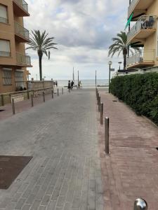 Economico apartamento 2a linea playa