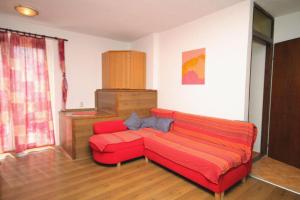 Apartments by the sea Krk - 5400