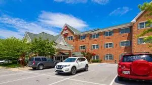Best Western Plus Easton Inn & Suites - Denton