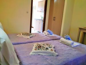 Studio (2 Adults)