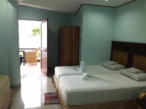 Oslob Seafari Resort