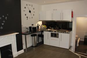 1 Bed Flat Sleeps 4 Close To Station City Centre Cardiff