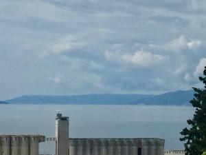 APARTMENT MAX 4 stars 