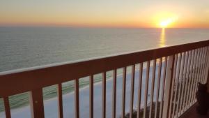Pelican Beach Resort Rentals