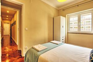 Almirante 3-Four Bedrooms