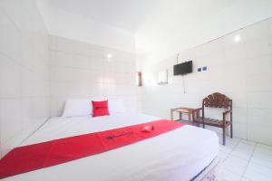RedDoorz @ Tretes 2 - 2-star hotels in Pasuruan