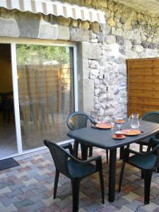 Appartements Les jardins de la Volane : Studio avec Terrasse